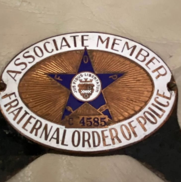 Fraternal Order of Police Associate Member ANTIQUE 1920-1930s RARE TOPPER EMBLEM - Picture 10 of 16